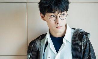 娱乐圈帅哥吃瓜图片高清,高清瓜图揭秘明星私享时光